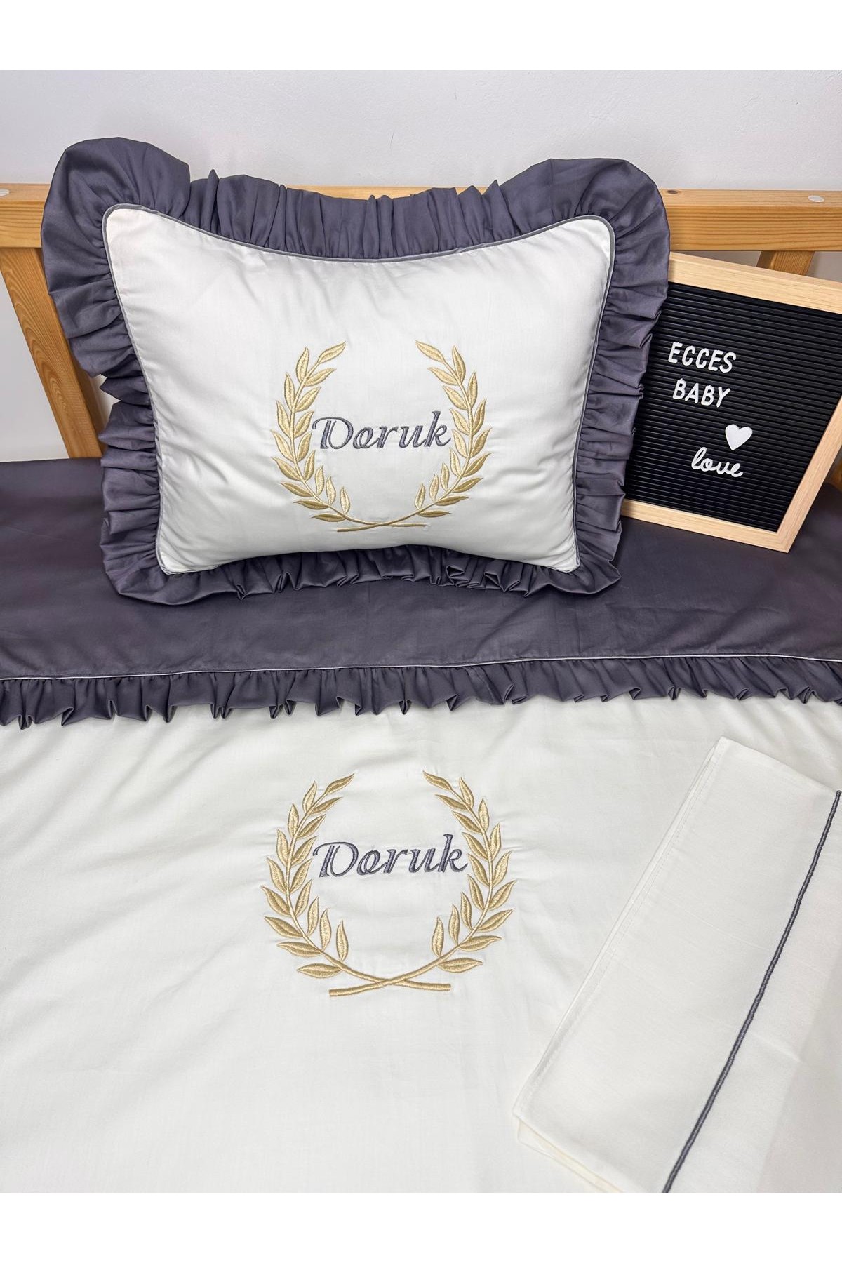 Pamuk Saten Ekru Nevresim Takımı Set 1 (100*120 Ebat) Pamuk Saten Ekru Nevresim Takımı Set 1 (100*120 Ebat)